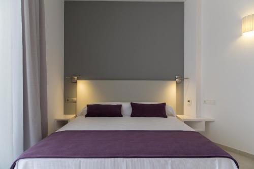Apartamentos Proa - Emar Hotels Only Adults เอสปุญอลส์ ภายนอก รูปภาพ