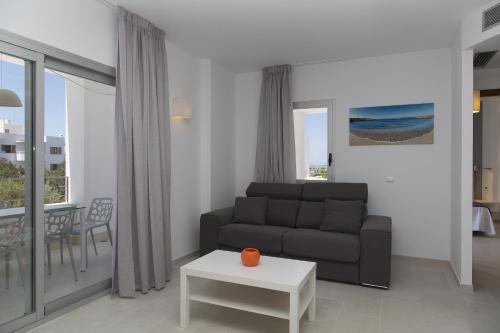 Apartamentos Proa - Emar Hotels Only Adults เอสปุญอลส์ ภายนอก รูปภาพ
