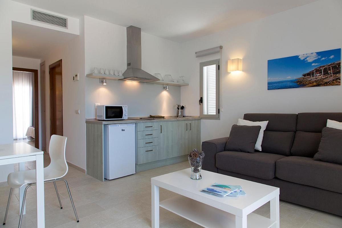 Apartamentos Proa - Emar Hotels Only Adults เอสปุญอลส์ ภายนอก รูปภาพ