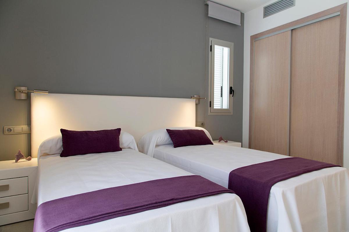 Apartamentos Proa - Emar Hotels Only Adults เอสปุญอลส์ ภายนอก รูปภาพ